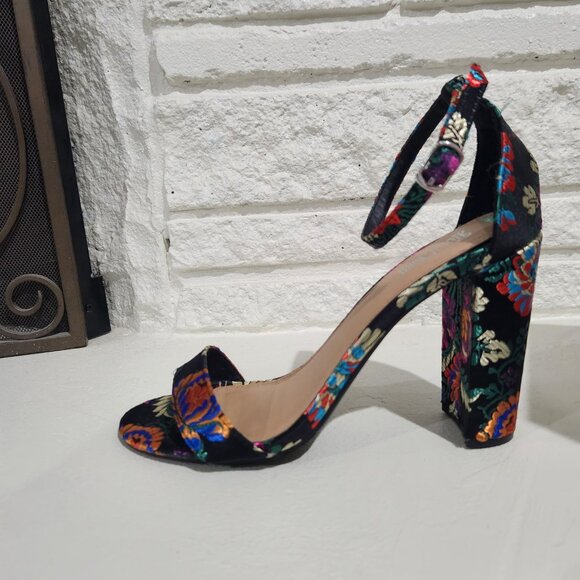 SILK EMBRODERED LOOK CHUNKY HEELS - Picture 7 of 7